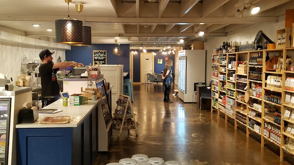 Bleu Fox Cheese Shop | restaurant | 324 E Main St, Chattanooga, TN 37408, USA | 4234981977 OR +1 423-498-1977