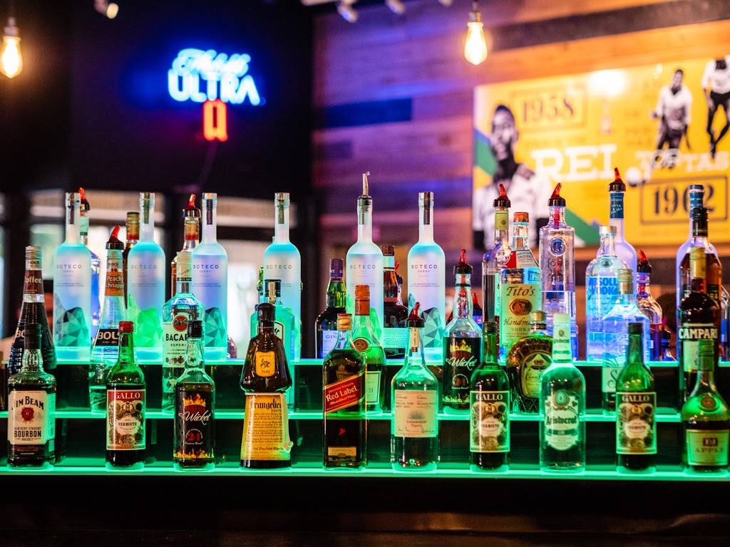 À Brasileira | restaurant | 2417 S Hiawassee Rd, Orlando, FL 32835, USA | 4076015992 OR +1 407-601-5992