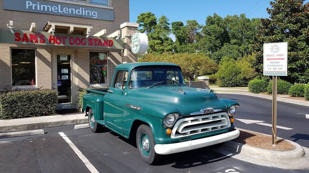 Sams Hot Dogs of Oleander | restaurant | 5917 Oleander Dr #110, Wilmington, NC 28403, USA | 9103992959 OR +1 910-399-2959