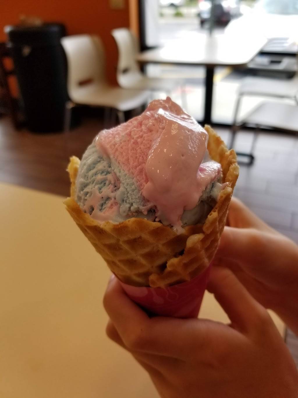 Dunkin Donuts | cafe | 4445 Golf Rd, Skokie, IL 60076, USA | 8476757800 OR +1 847-675-7800