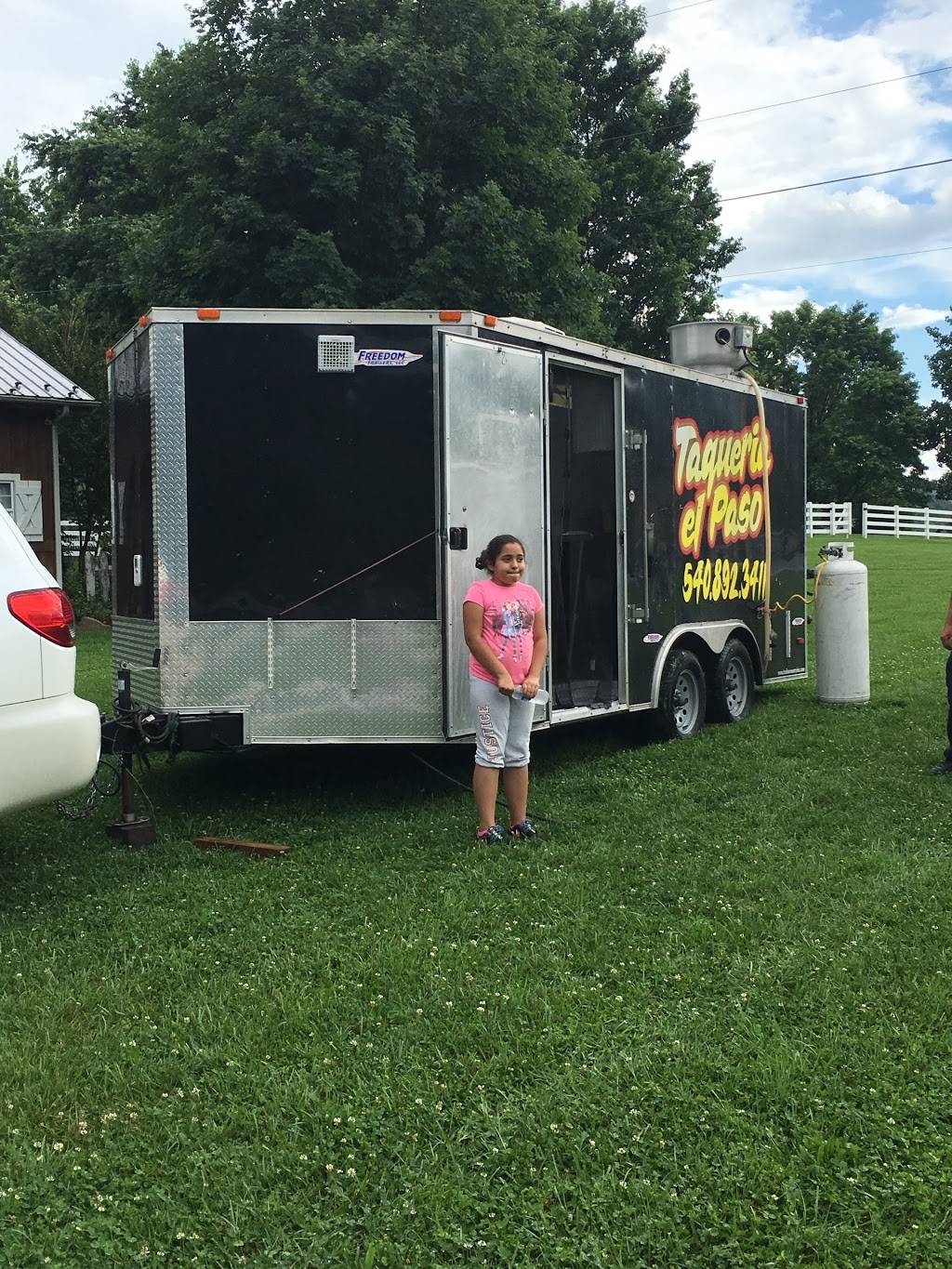 Taqueria El Paso | restaurant | 510 Peppers Ferry Rd NW, Christiansburg, VA 24073, USA | 5408923411 OR +1 540-892-3411