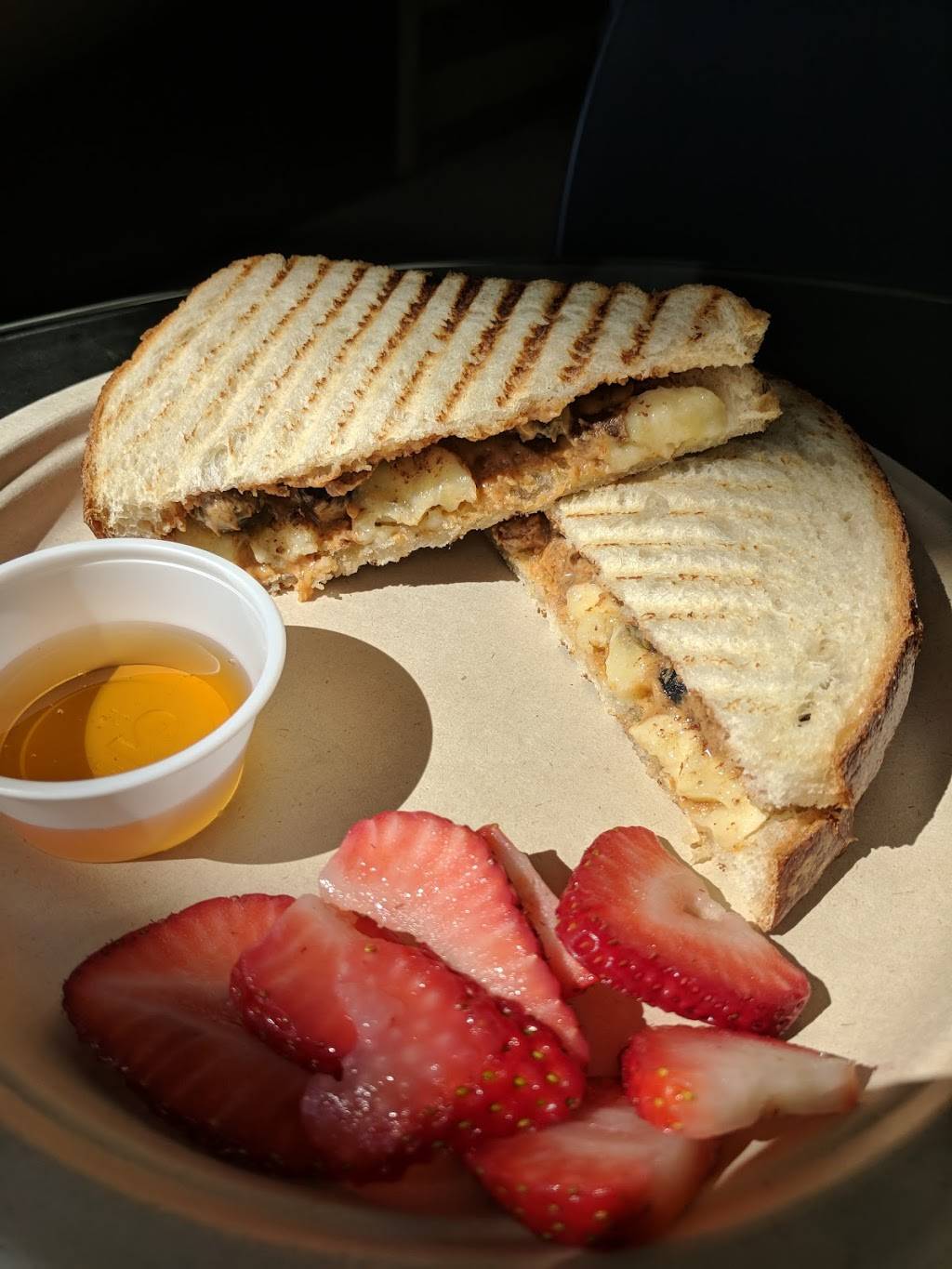 Organic Junkie | restaurant | 420 N Main St #109, Corona, CA 92880, USA | 9514757578 OR +1 951-475-7578