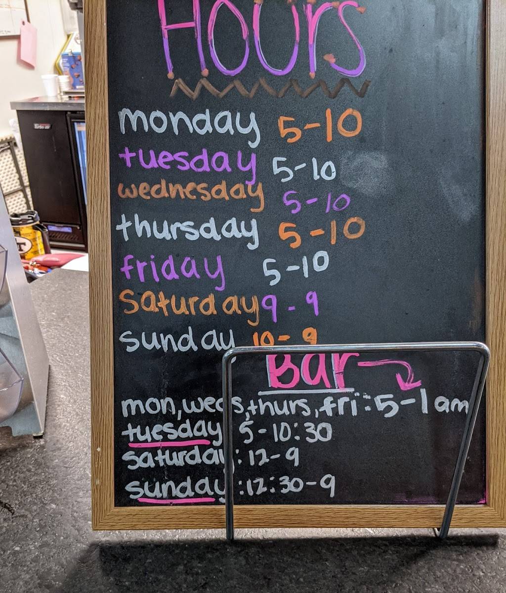 Finleys Bar and Grill | restaurant | 10800 Davis Dr, Alpharetta, GA 30004, USA | 77064966000 OR +1 770-649-6600 ext. 0