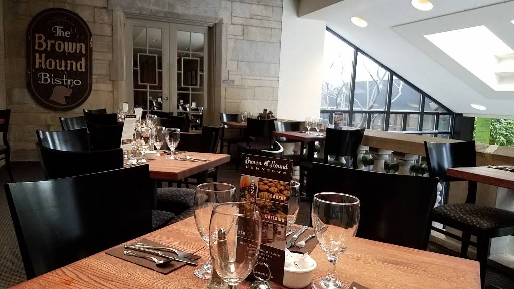 Brown Hound Downtown | restaurant | 500 University Ave, Rochester, NY 14607, USA | 5855069725 OR +1 585-506-9725