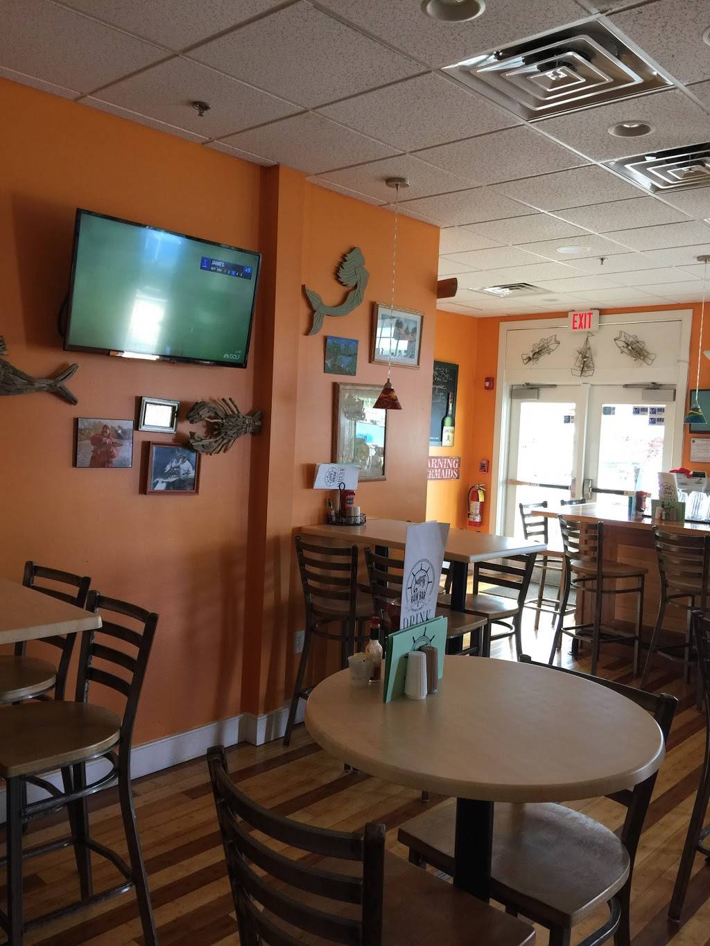 Raw Bar On Ocean Street | restaurant | 230 Ocean St, Hyannis, MA 02601, USA | 5087758800 OR +1 508-775-8800