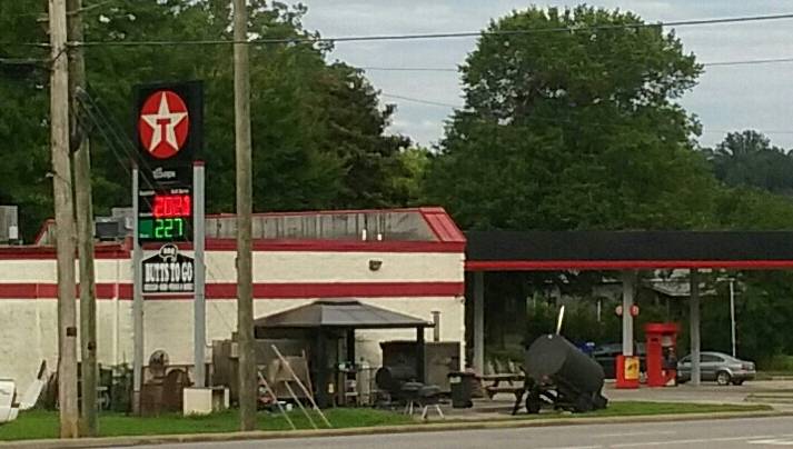 Butts To Go | restaurant | 410 Martin St N, Pell City, AL 35125, USA | 2058842888 OR +1 205-884-2888