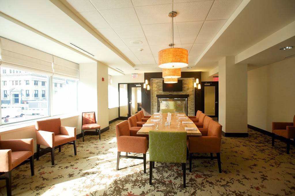 Garden Grille & Bar | restaurant | 10 Lafayette Square, Buffalo, NY 14203, USA | 7162598987 OR +1 716-259-8987