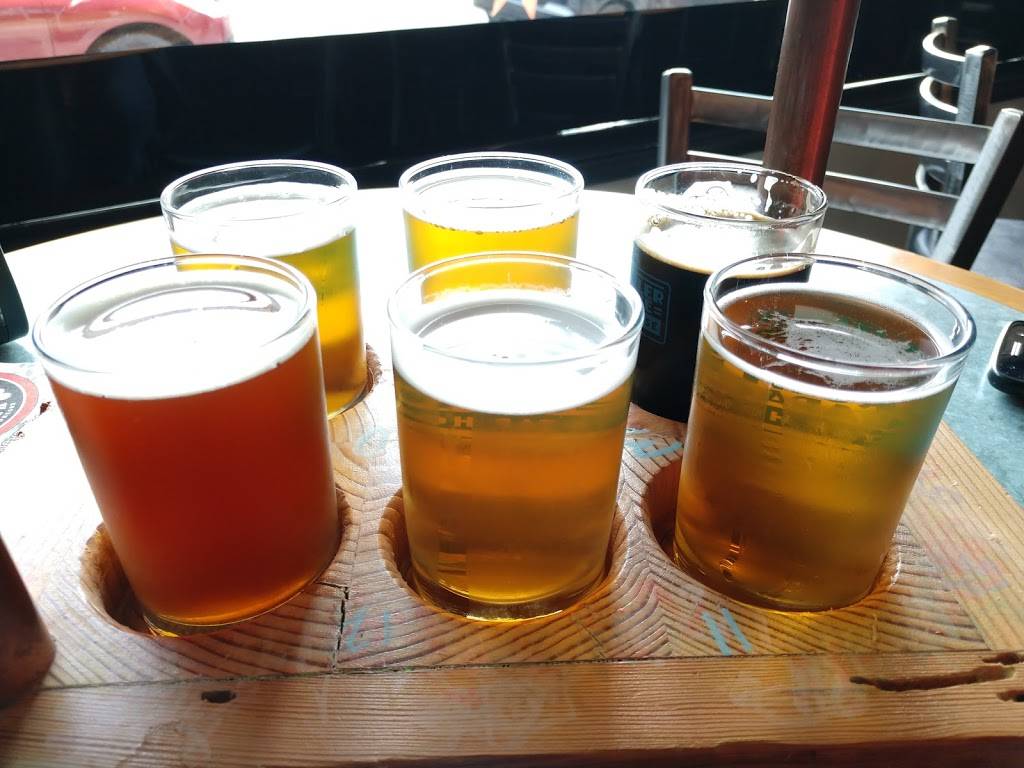 The Growler Garage & Tap House | restaurant | 229 SW 3rd Ave, Albany, OR 97321, USA | 5412483542 OR +1 541-248-3542