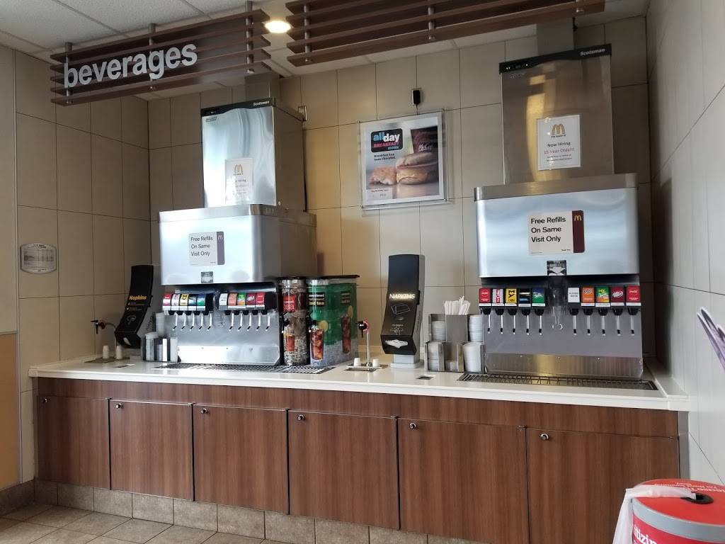 McDonalds | cafe | 500 MN-65, Mora, MN 55051, USA | 3206792269 OR +1 320-679-2269