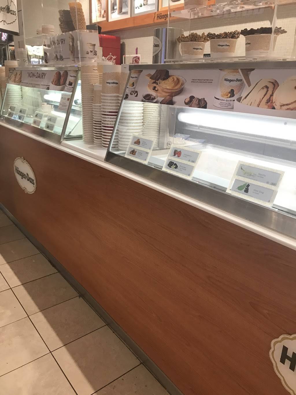 Häagen-Dazs | restaurant | 160 N Gulph Rd, King of Prussia, PA 19406, USA | 6102654755 OR +1 610-265-4755