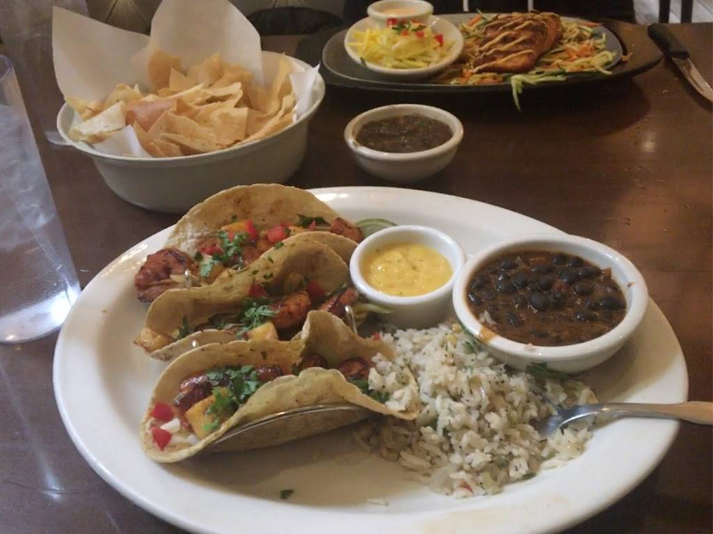 Uncle Julios Mexican From Scratch | restaurant | 5 Woodfield Mall space f-315, Schaumburg, IL 60173, USA | 6306355500 OR +1 630-635-5500