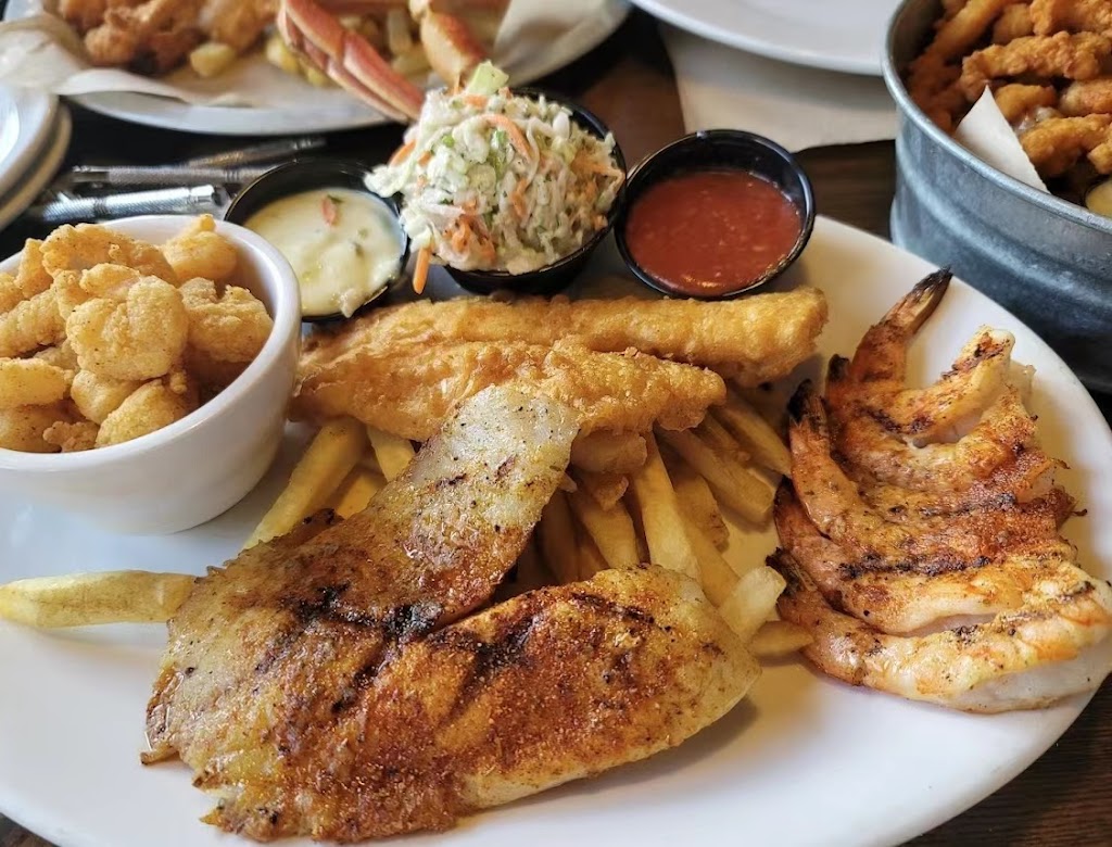 Super Crab | restaurant | 4117 W 13 Mile Rd, Royal Oak, MI 48073, USA | 2482804788 OR +1 248-280-4788