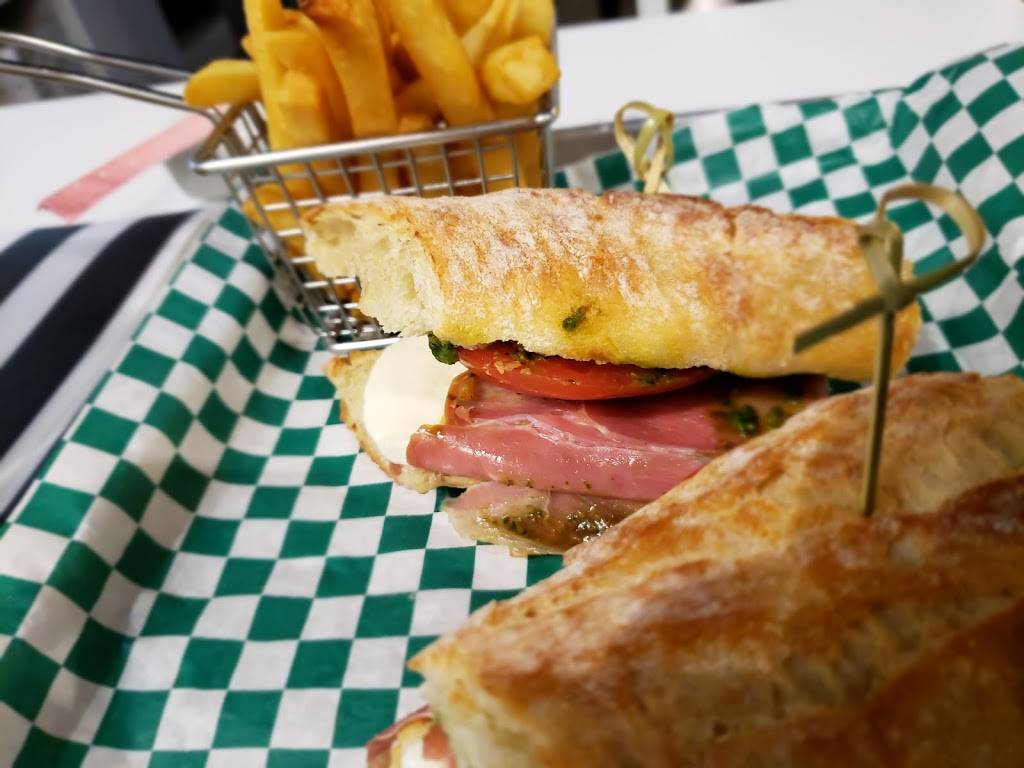 Bunch Bistro | restaurant | 10505 NW 112th Ave, Doral, FL 33178, USA | 7865366403 OR +1 786-536-6403