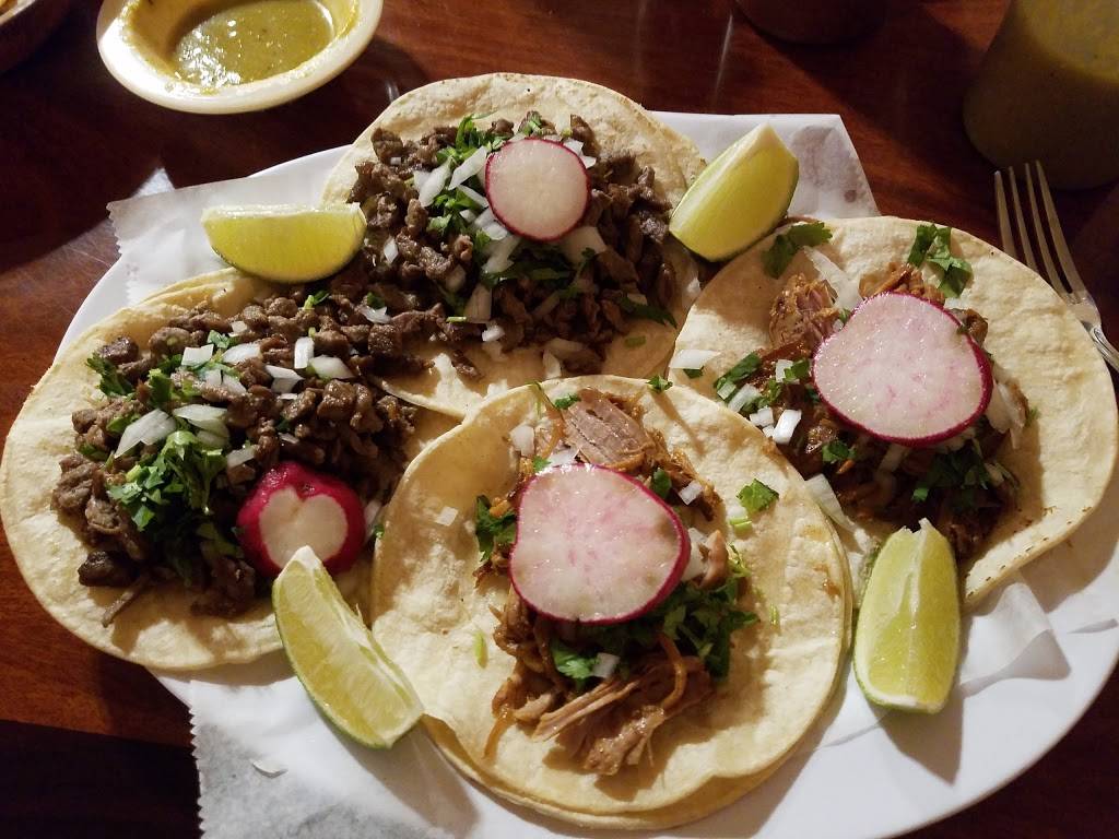 Carnitas Michoacan | restaurant | 7484 Monterey Rd, Gilroy, CA 95020, USA | 4088478812 OR +1 408-847-8812