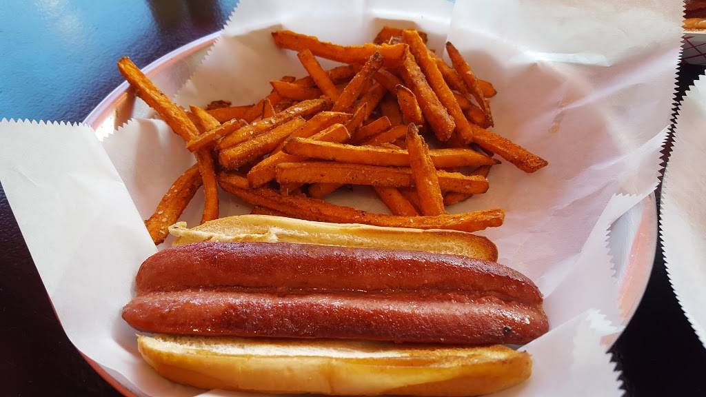 The Wienery | meal takeaway | 17 Bridge St, Stamford, CT 06905, USA | 2035694990 OR +1 203-569-4990