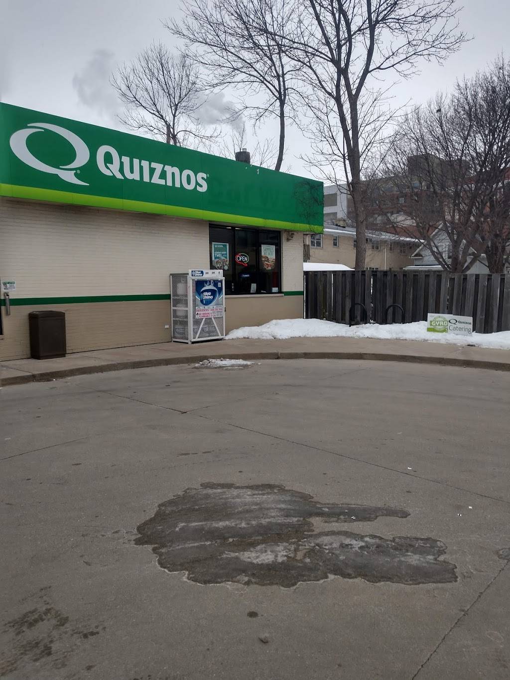 Quiznos | restaurant | 318 S Park St, Madison, WI 53715, USA | 6082681010 OR +1 608-268-1010