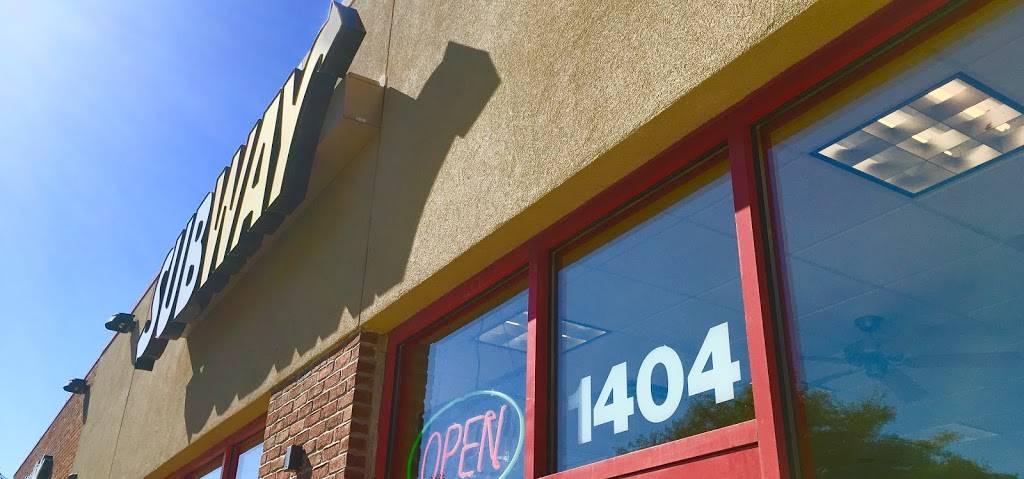 Subway | meal takeaway | 1400 5th St SE, Minneapolis, MN 55455, USA | 6123316716 OR +1 612-331-6716