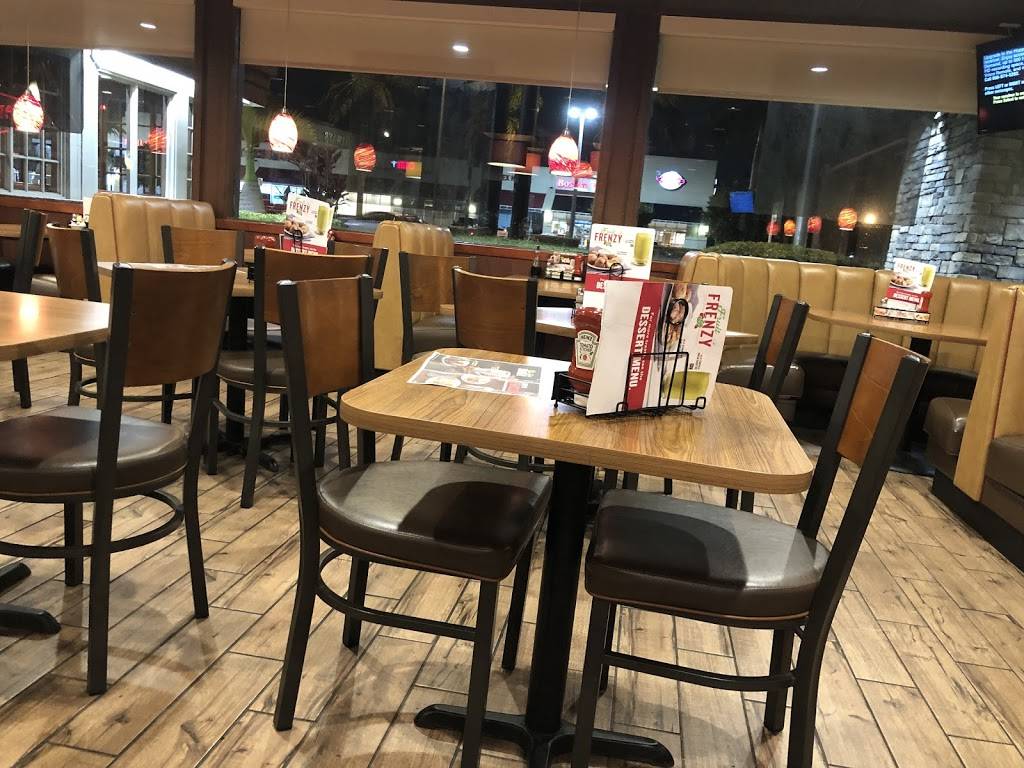 Dennys | restaurant | 1000 W 49th St, Hialeah, FL 33012, USA | 3055583411 OR +1 305-558-3411