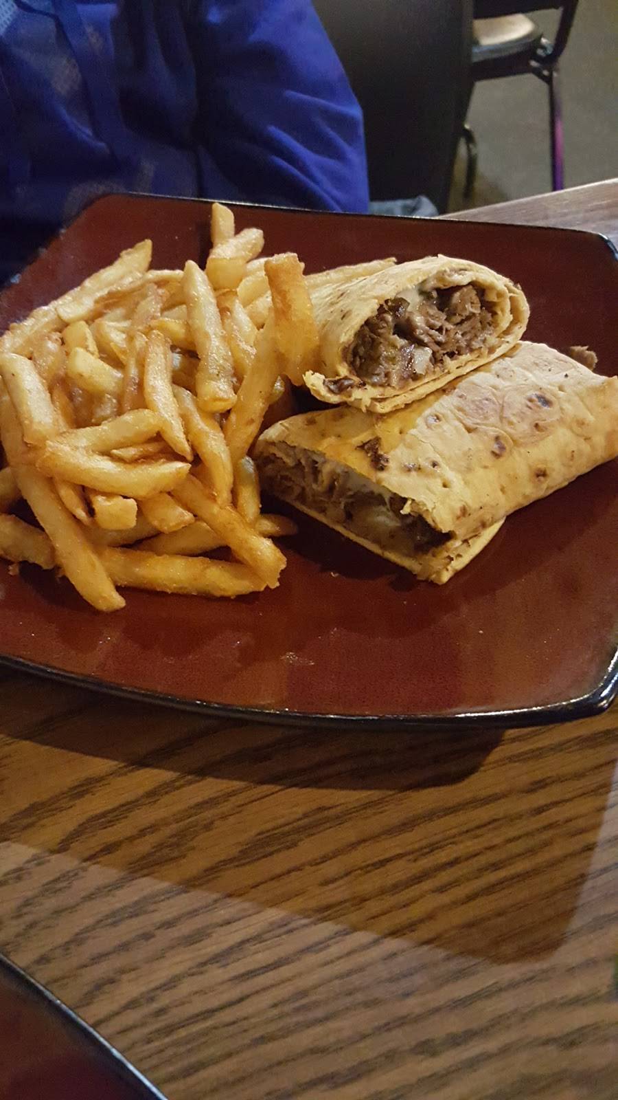 Dollys Bar & Grill | restaurant | 109 Pine St, Auburn, IA 51433, USA | 7126882220 OR +1 712-688-2220