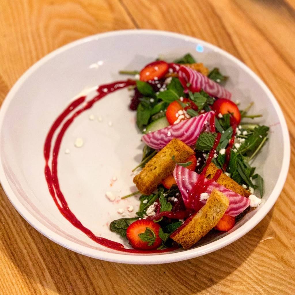 Harborside Tavern | restaurant | 12 Bridge St, Boothbay Harbor, ME 04538, USA | 2076334074 OR +1 207-633-4074