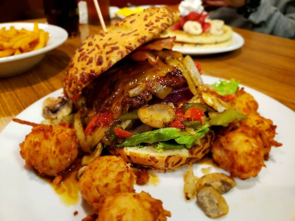 Dennys | restaurant | 4510 Fredericksburg Rd, San Antonio, TX 78201, USA | 2107321907 OR +1 210-732-1907