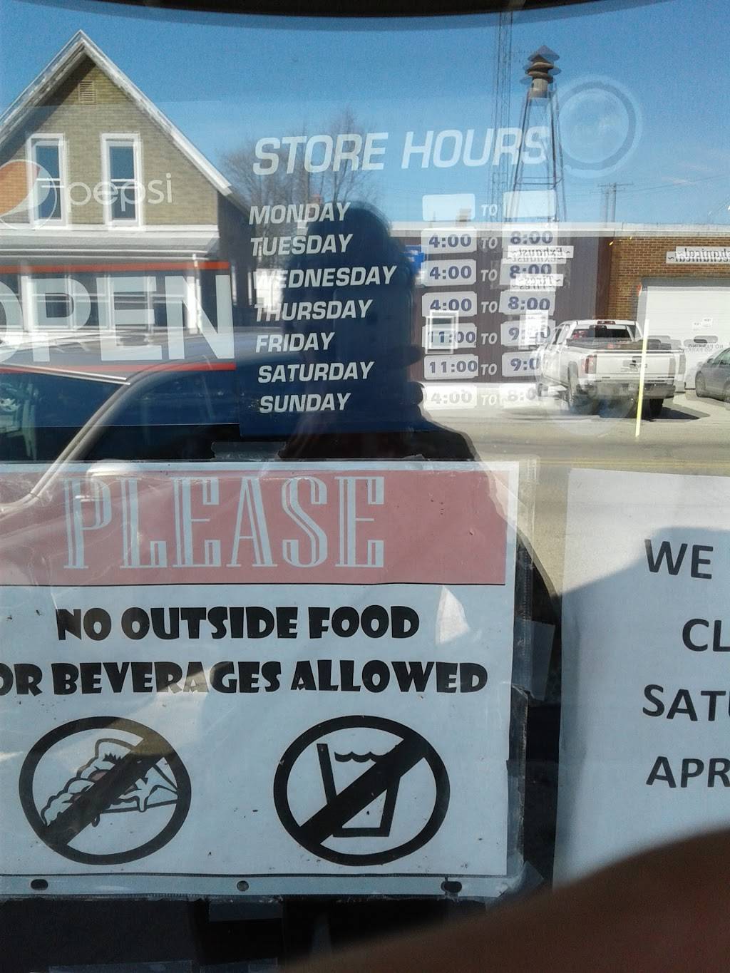 Old Time Pizza | restaurant | 19152 Co Rd 46, New Paris, IN 46553, USA | 5748314160 OR +1 574-831-4160