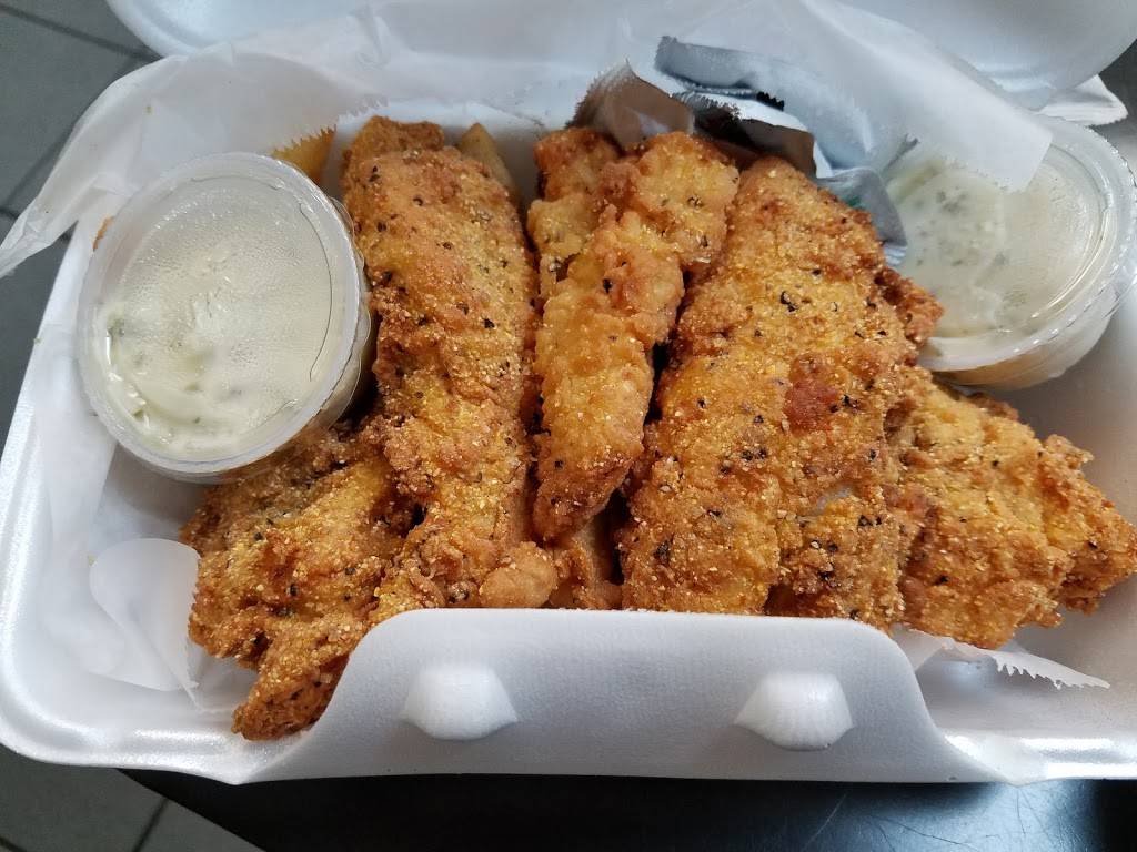 Country Smokin Burgers | restaurant | 213 1st St E, Humble, TX 77338, USA | 2813194680 OR +1 281-319-4680