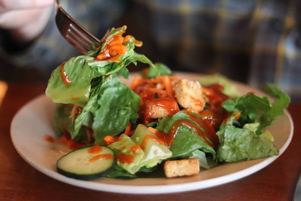 Phils Tara Hideaway | restaurant | 15021 60th St N, Oak Park Heights, MN 55082, USA | 6514399850 OR +1 651-439-9850