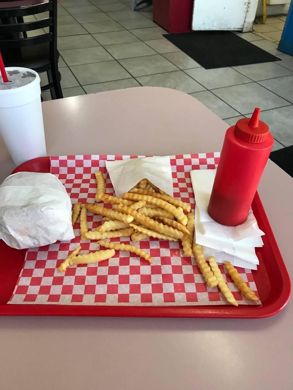 Pops Drive-in | restaurant | 2821 Taft Hwy, Pumpkin Center, CA 93313, USA | 6618311428 OR +1 661-831-1428