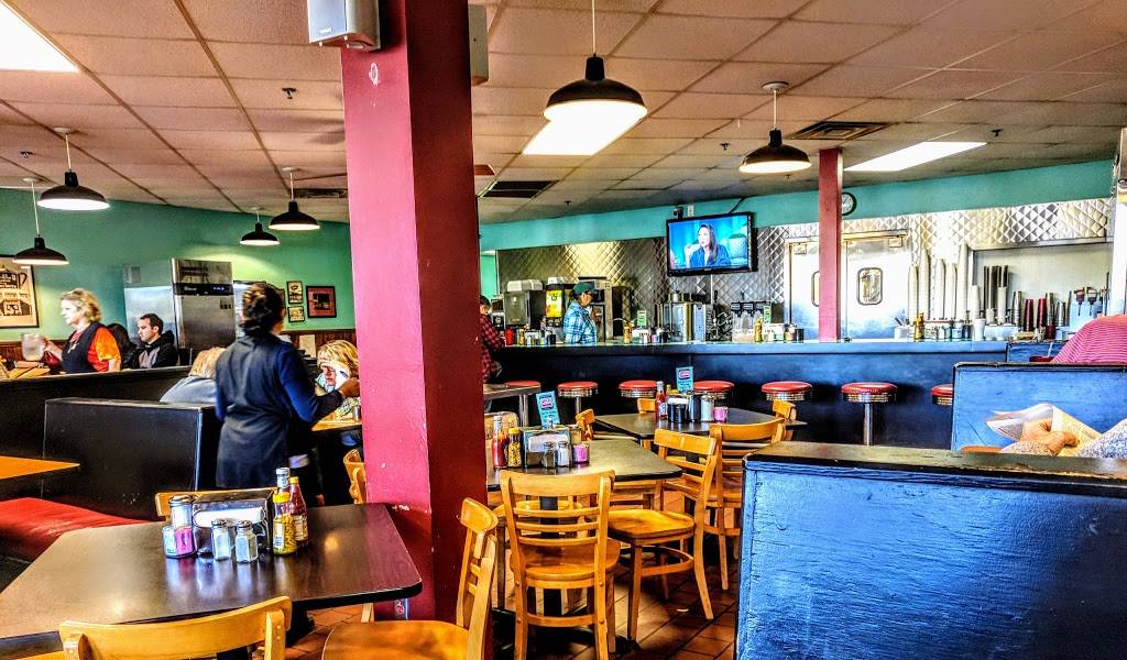 Avalon Diner | restaurant | 8823 Katy Fwy, Houston, TX 77024, USA | 7135904377 OR +1 713-590-4377