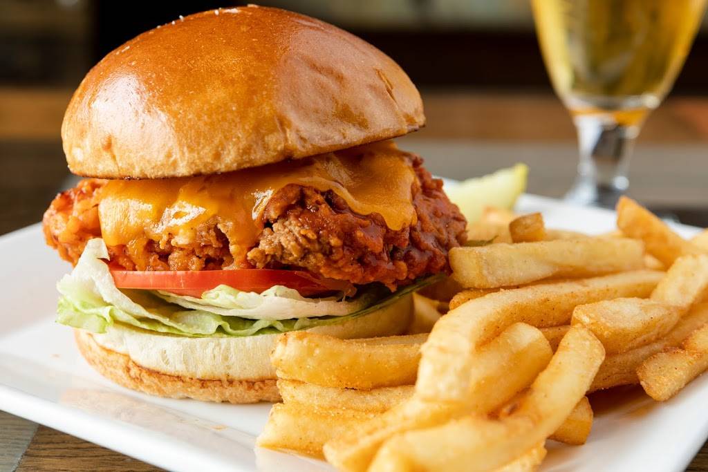 Mavericks | restaurant | 42820 Ford Rd, Canton, MI 48187, USA | 7348440616 OR +1 734-844-0616