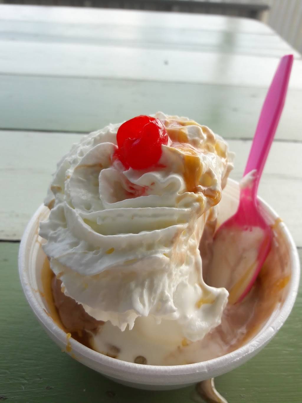 Twisty Cone Ice Cream & Cakes | restaurant | 1615 Georgia St NE, Palm Bay, FL 32907, USA | 3216762090 OR +1 321-676-2090