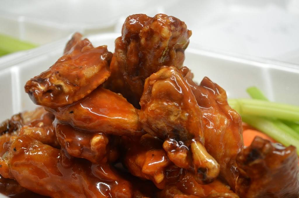 Paparonis | restaurant | 11090 Lake St, Pavilion, NY 14525, USA | 5855843170 OR +1 585-584-3170