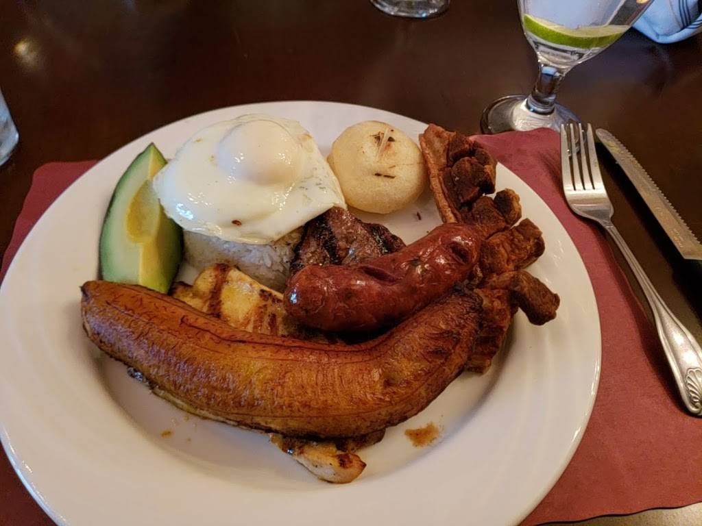 The Little Colombia Restaurant | restaurant | 672 Main St, East Haven, CT 06512, USA | 2037451649 OR +1 203-745-1649