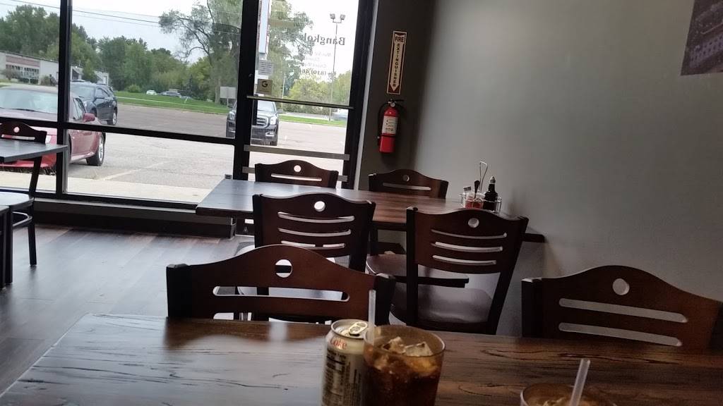 Bangkok Express | restaurant | 1174 W Hill Rd #4, Flint, MI 48507, USA | 8104842169 OR +1 810-484-2169