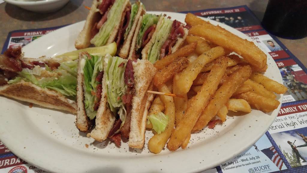 Goshen Family Restaurant | restaurant | 65585 IN-15, Goshen, IN 46526, USA | 5745334994 OR +1 574-533-4994