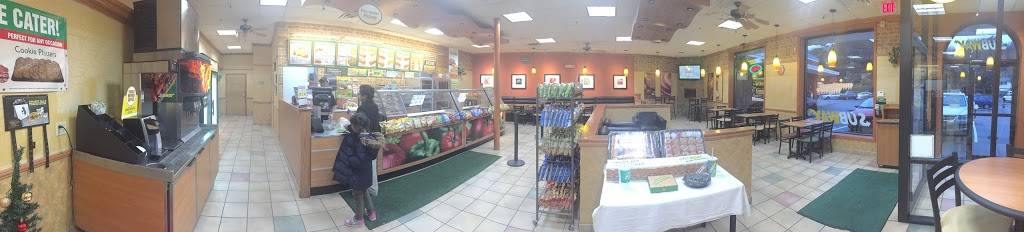Subway | restaurant | 258 Cambridge St, Burlington, MA 01803, USA | 7812732200 OR +1 781-273-2200