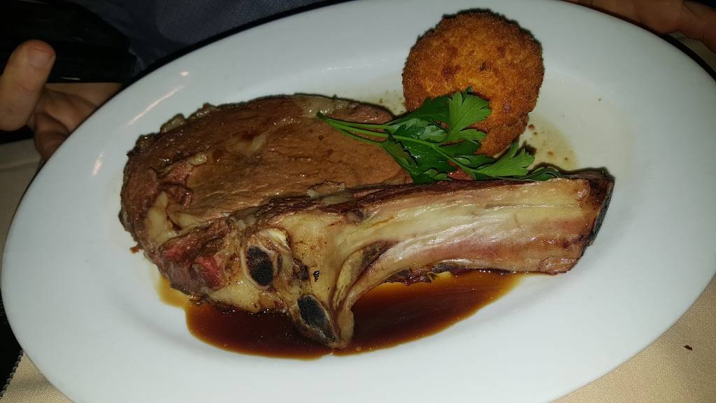 Louies On the Avenue | restaurant | 160 E Central Ave, Pearl River, NY 10965, USA | 8457354344 OR +1 845-735-4344