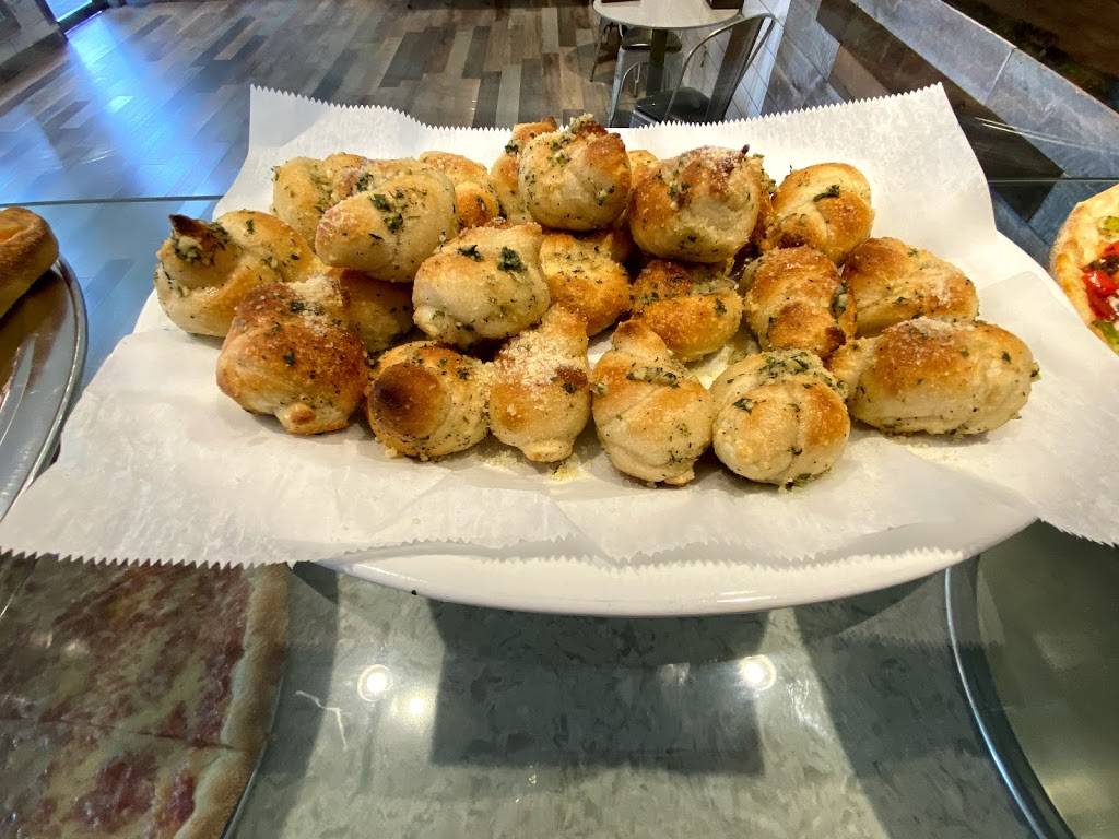 Nonna Marie’s Pizza Restaurant | restaurant | 560 Union Blvd, Totowa, NJ 07512, USA | 9733339967 OR +1 973-333-9967