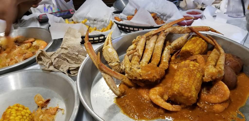 Crazee Crab | restaurant | 5244 TX-360 Suite 340, Grand Prairie, TX 75052, USA | 9726418866 OR +1 972-641-8866