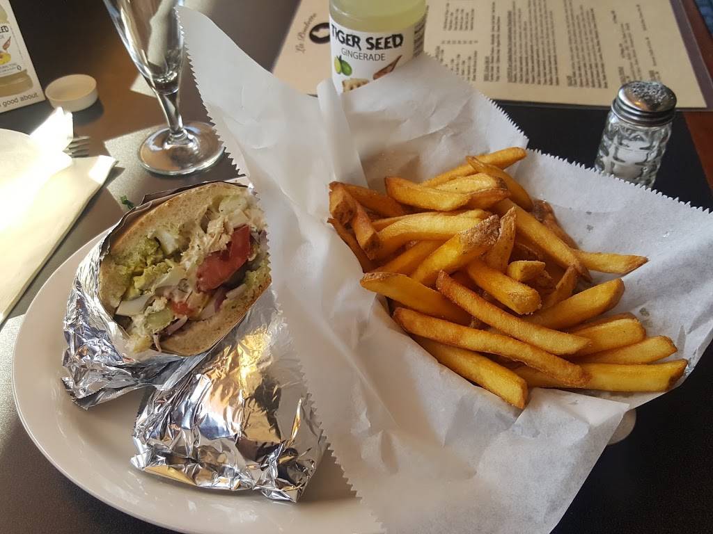 La Poulette Delray Beach | restaurant | 215 NE 6th Ave, Delray Beach, FL 33483, USA | 5619082396 OR +1 561-908-2396