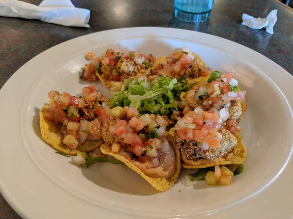 Half Shells Oyster Bar & Grill | restaurant | 6617 Snider Plaza, Dallas, TX 75205, USA | 2146918164 OR +1 214-691-8164