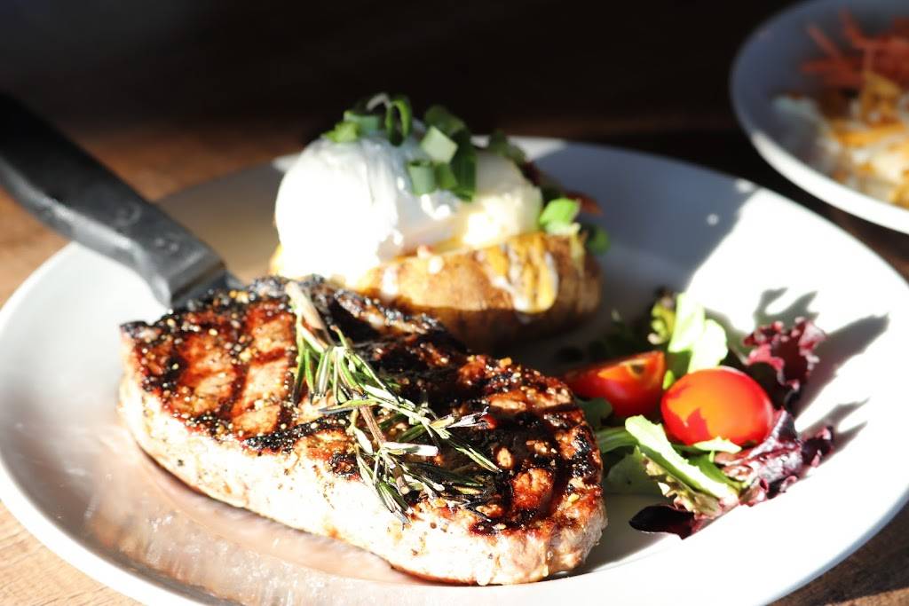 Smoke & Barrel | restaurant | 752 S Gulfview Blvd, Clearwater, FL 33767, USA | 7272401179 OR +1 727-240-1179