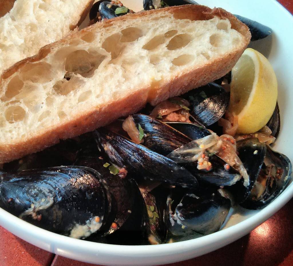 Rustico Restaurant & Bar - Alexandria | restaurant | 827 Slaters Ln, Alexandria, VA 22314, USA | 7032245051 OR +1 703-224-5051