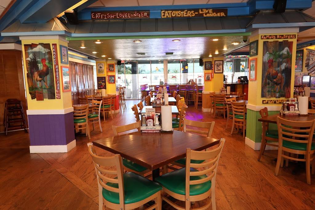 Pinchers | restaurant | 6890 Estero Blvd, Fort Myers Beach, FL 33931, USA | 2394632909 OR +1 239-463-2909