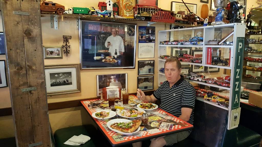 Evelyns Big Italian | restaurant | 704 Texas St, Fairfield, CA 94533, USA | 7074219000 OR +1 707-421-9000