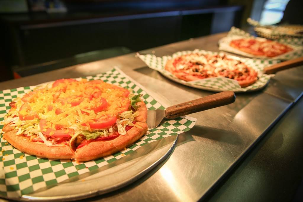 Godfathers Pizza | restaurant | 6716 Madison Ave, Fair Oaks, CA 95628, USA | 9169651318 OR +1 916-965-1318