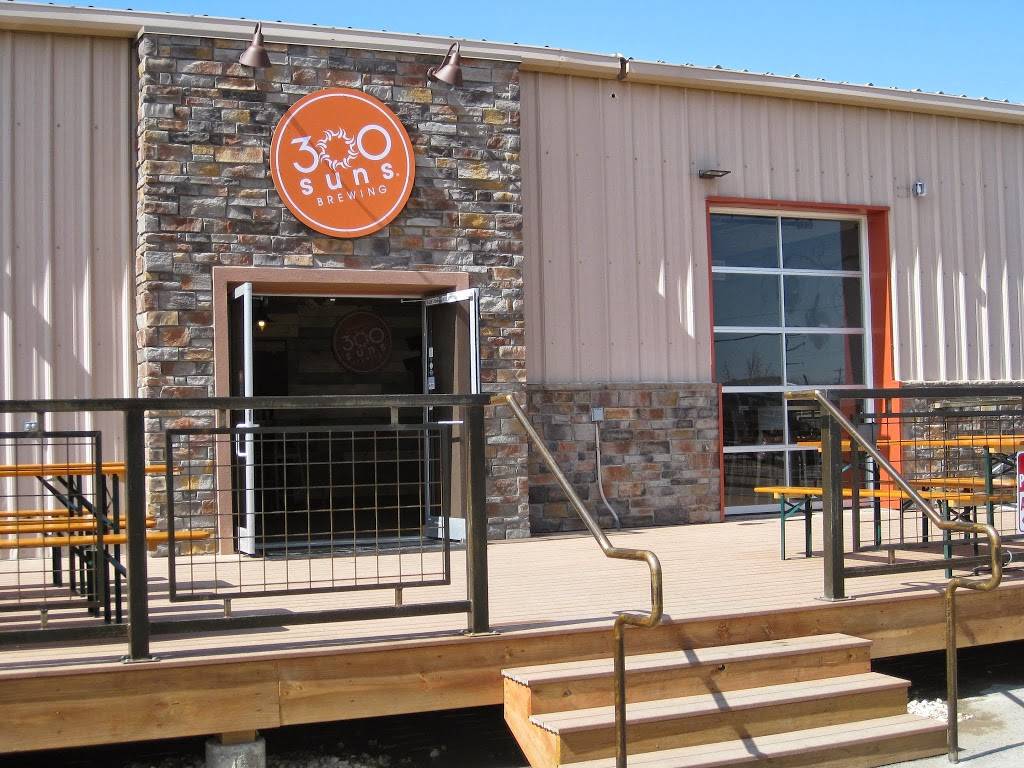 300 Suns Brewing | restaurant | 335 1st Ave, Longmont, CO 80501, USA | 7204428292 OR +1 720-442-8292