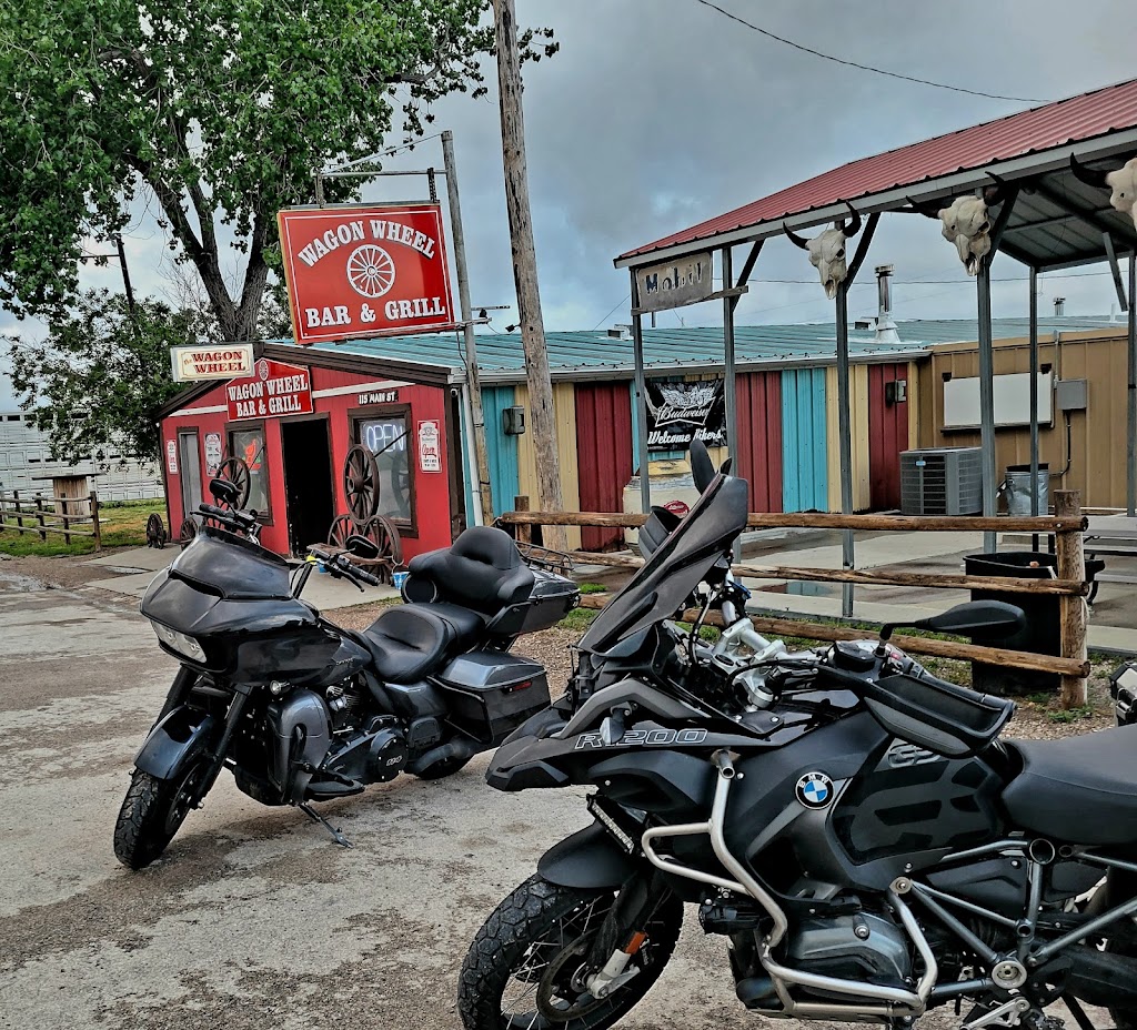 Wagon Wheel Bar | restaurant | 115 Main St, Interior, SD 57750, USA | 6054335331 OR +1 605-433-5331