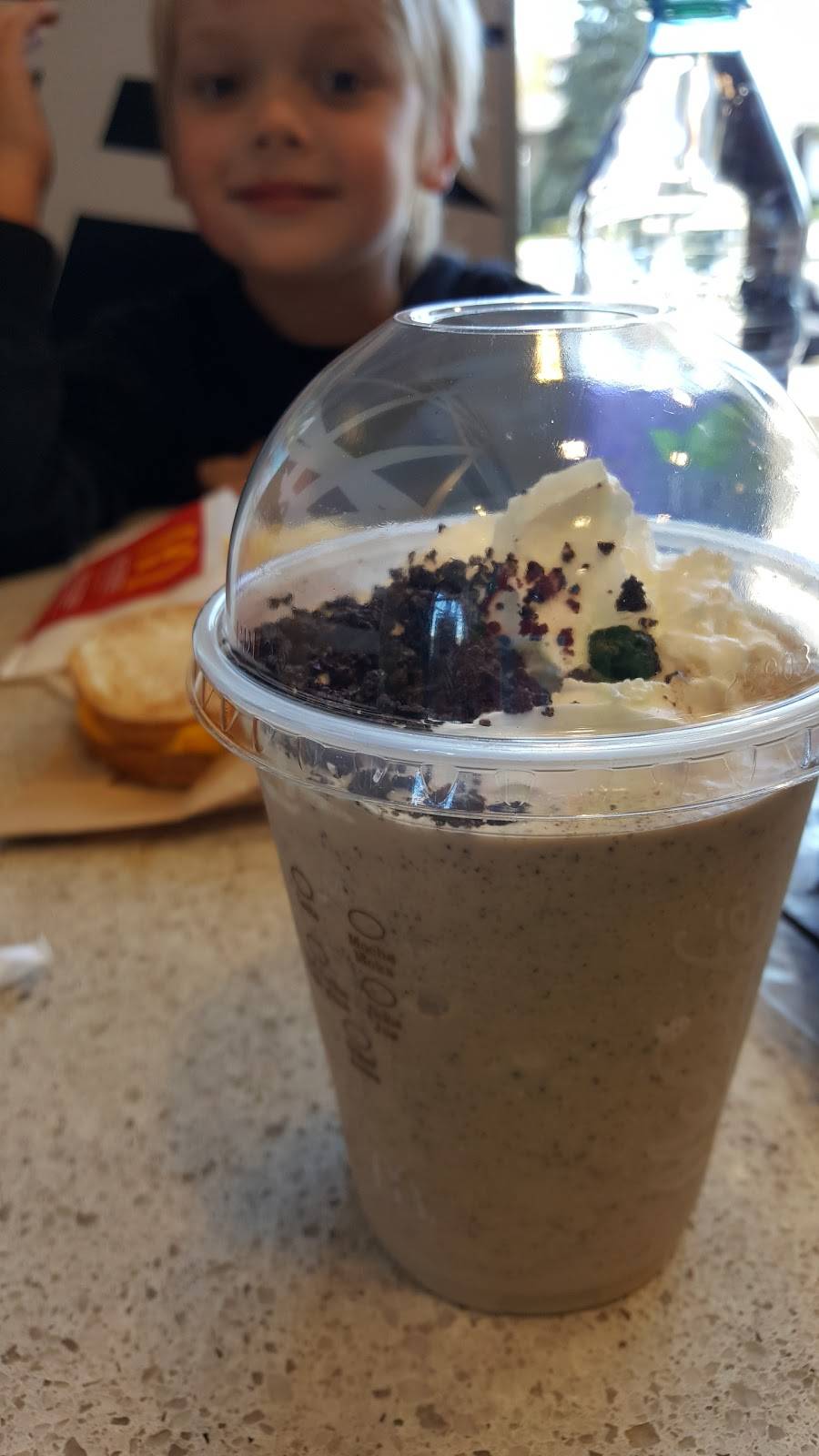 McDonalds | cafe | 38 Boulevard du Mont-Bleu, Gatineau, QC J8Z 1J3, Canada | 8197702031 OR +1 819-770-2031